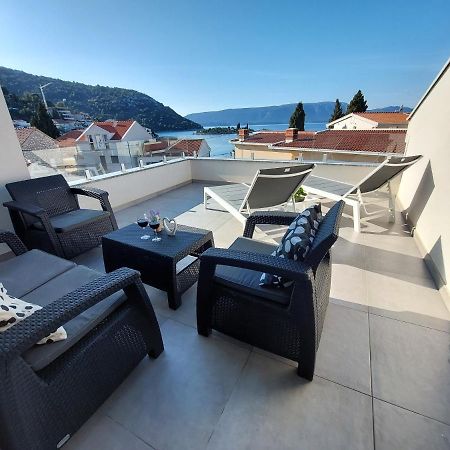Villa Luni Blace Exterior photo
